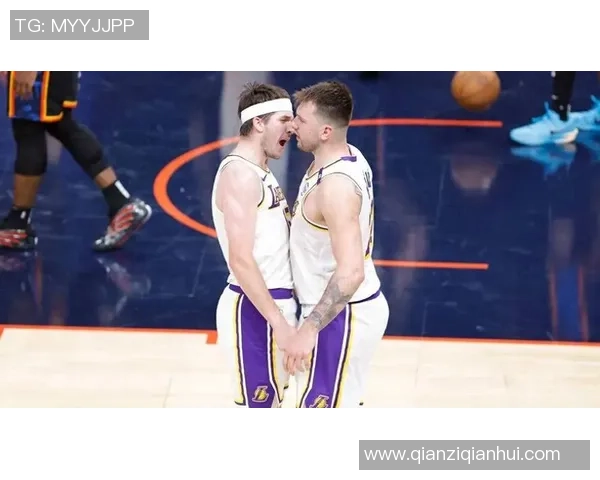 湖人对决热火精彩回顾球星表现与战术分析全解读